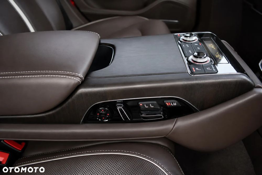 Audi A8 3.0 TDI DPF clean quattro tiptronic - 8