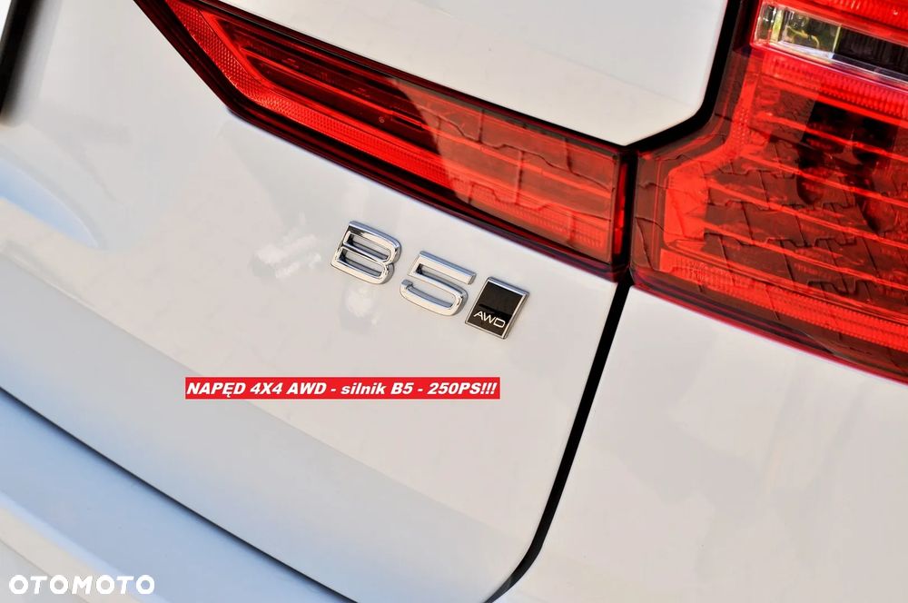 Volvo XC 60 B5 B AWD Plus Dark - 32
