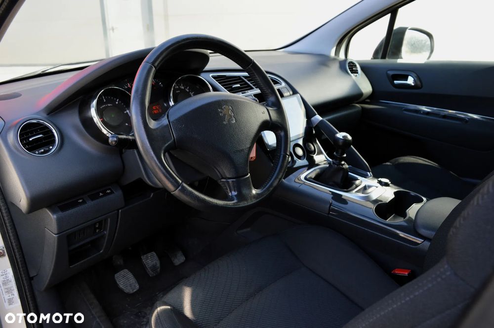 Peugeot 3008 1.6 HDi Premium - 5