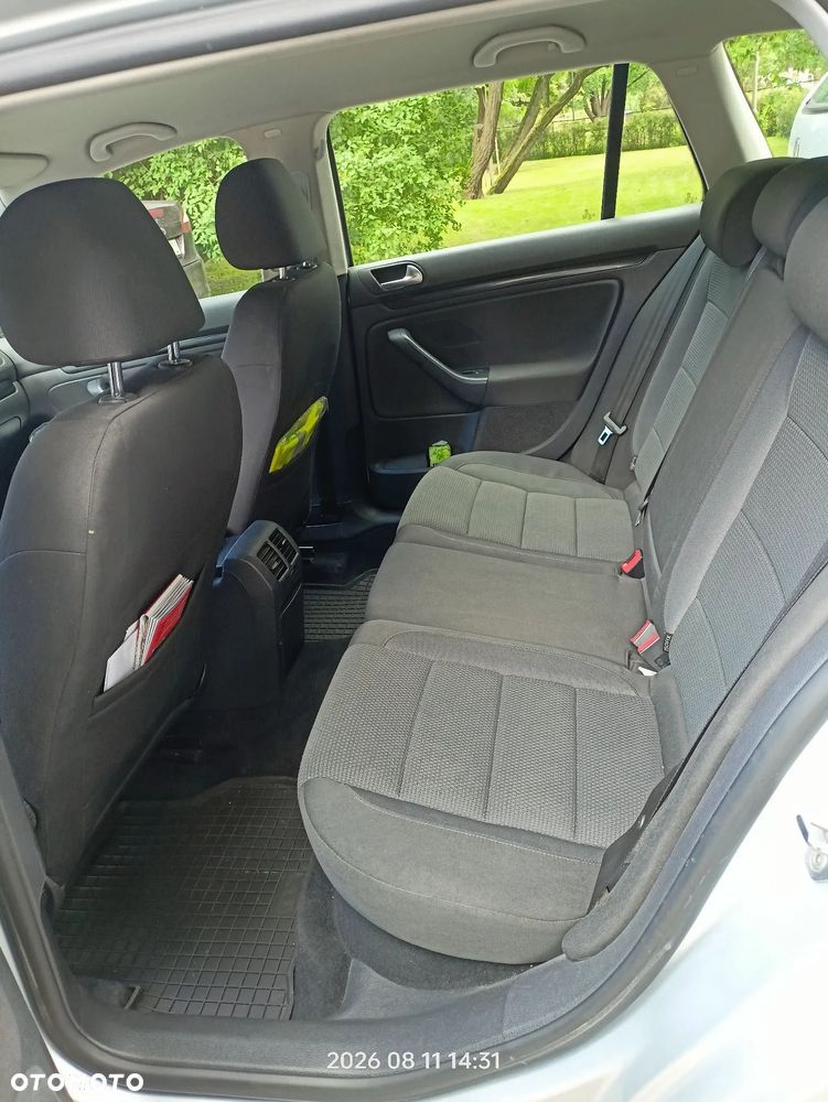 Volkswagen Golf 1.6 TDI Comfortline - 9