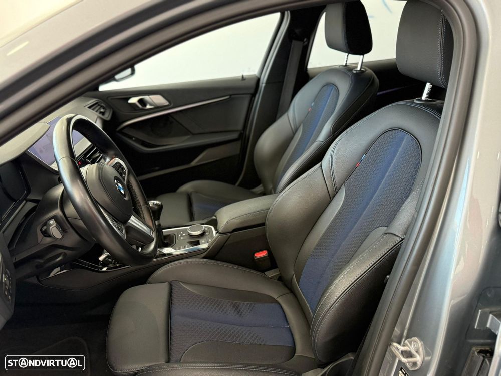 BMW 116 d Pack Desportivo M - 4