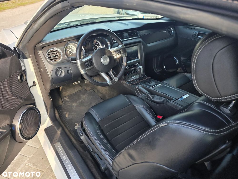 Ford Mustang 5.0 V8 GT Premium - 8