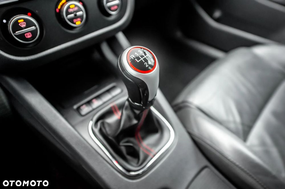 Volkswagen Golf 2.0 GTI - 33