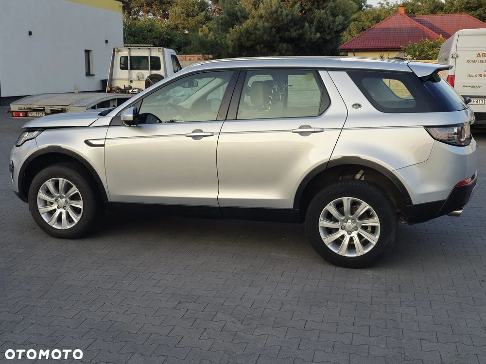 Land Rover Discovery Sport TD4 HSE Luxury - 8