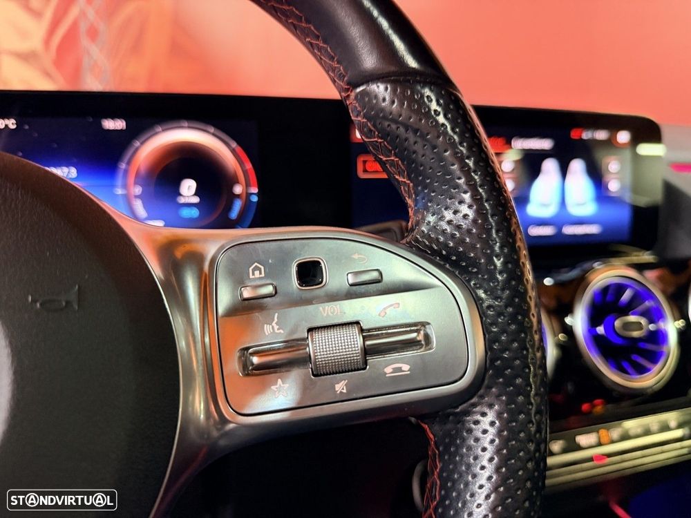 Mercedes-Benz GLA 250 e AMG Line - 17