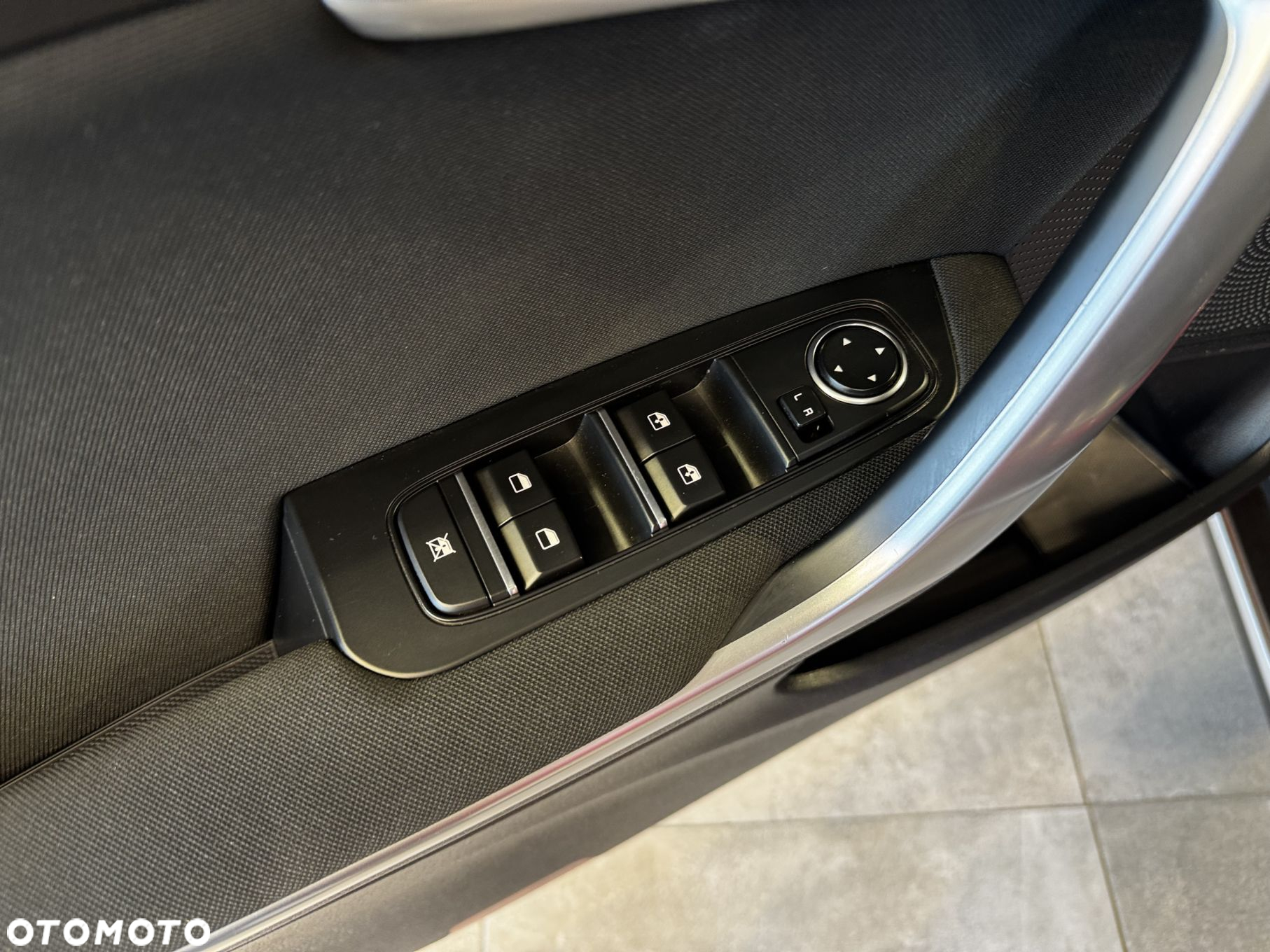 Kia XCeed - 18