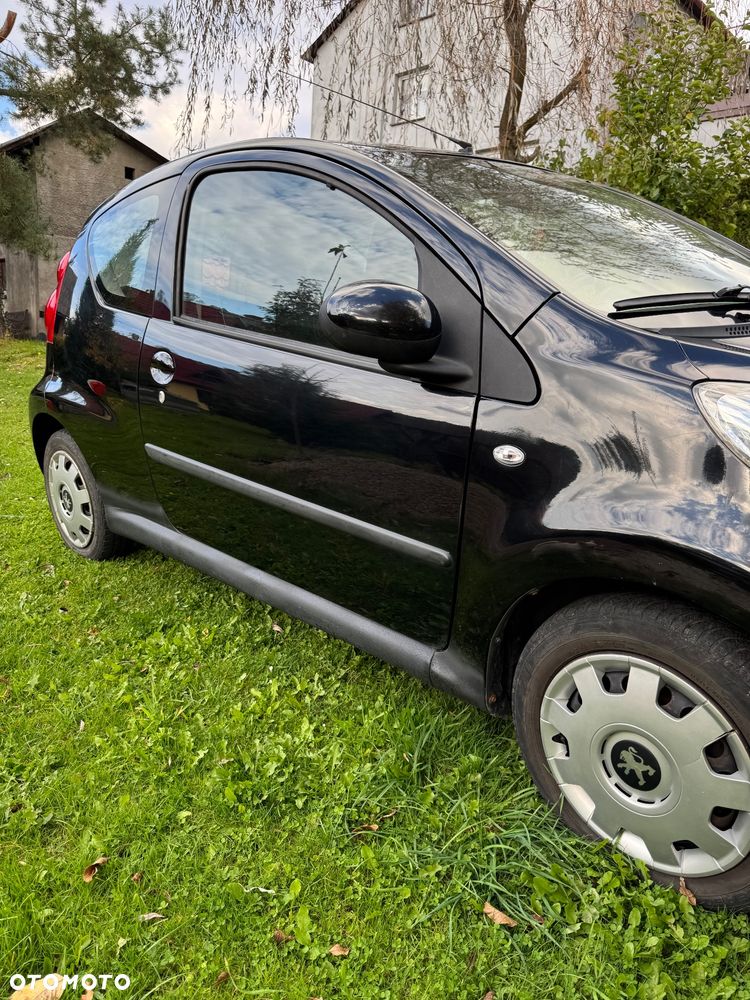 Peugeot 107 1.4 HDI Trendy - 16