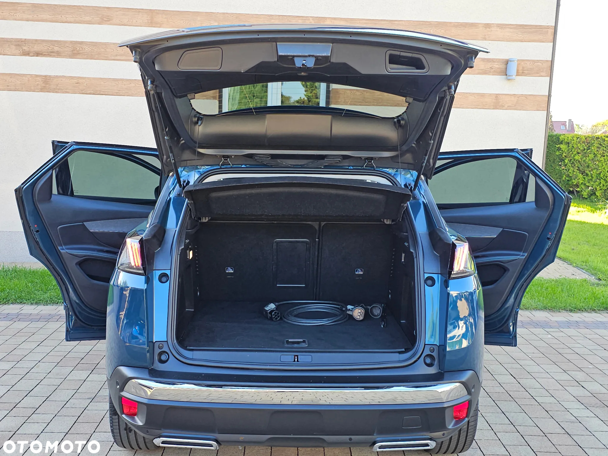Peugeot 3008 Hybrid 225 e-EAT8 Allure Pack - 36