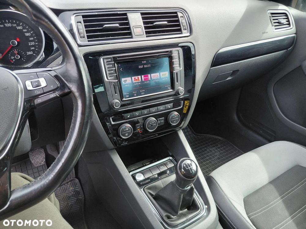 Volkswagen Jetta 2.0 TDI DPF BMT Comfortline - 5