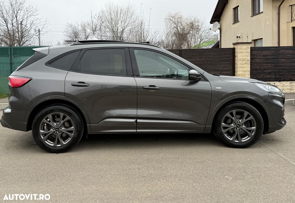 Ford Kuga 2.5 Duratec FHEV ST-LINE - 16