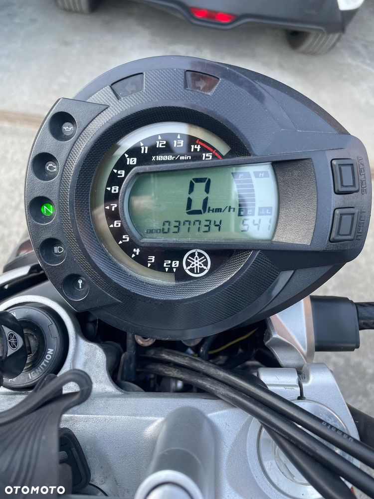 Yamaha FZ6 - 9