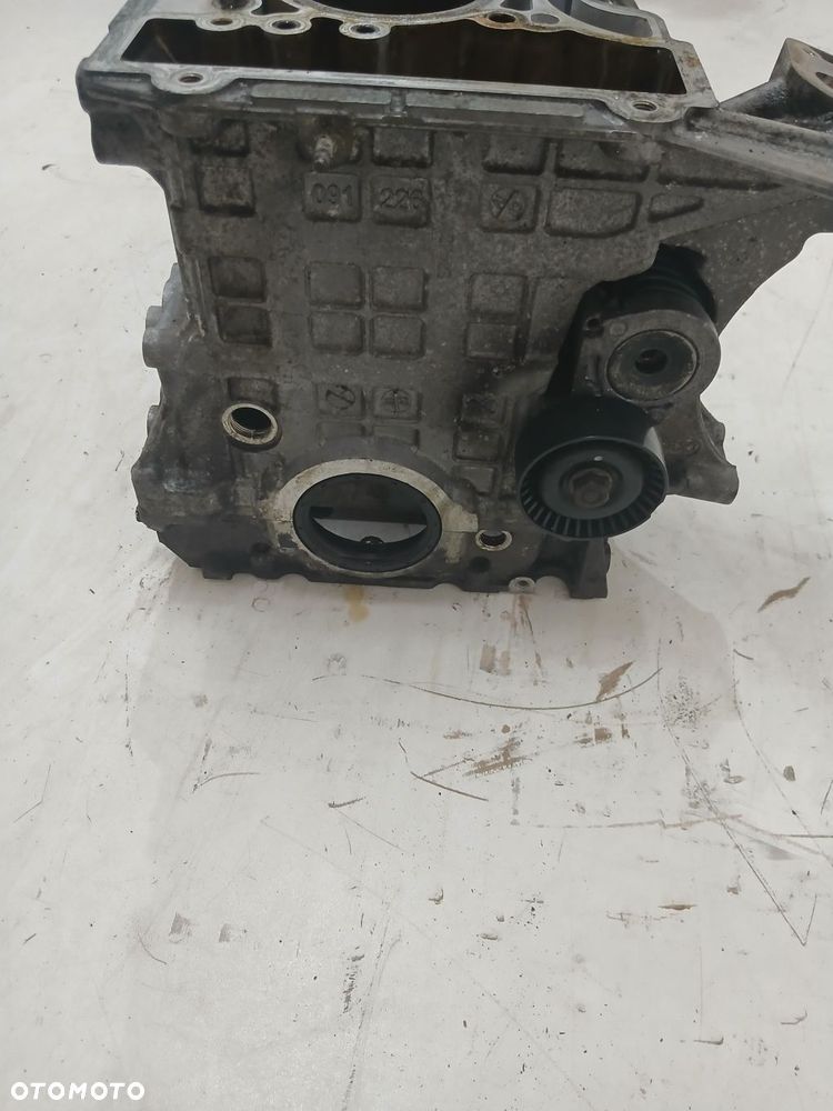 BLOK SILNIKA BMW E90 E92 N43B20A - 7