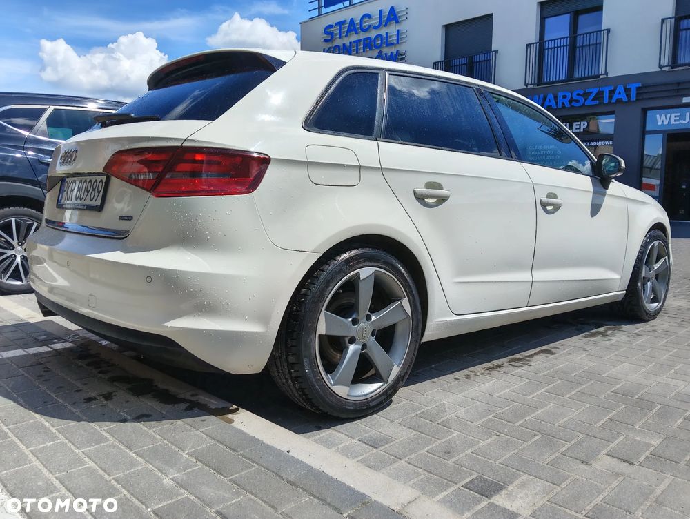 Audi A3 Sportback 2.0 TDI Edycja Specjalna - 2