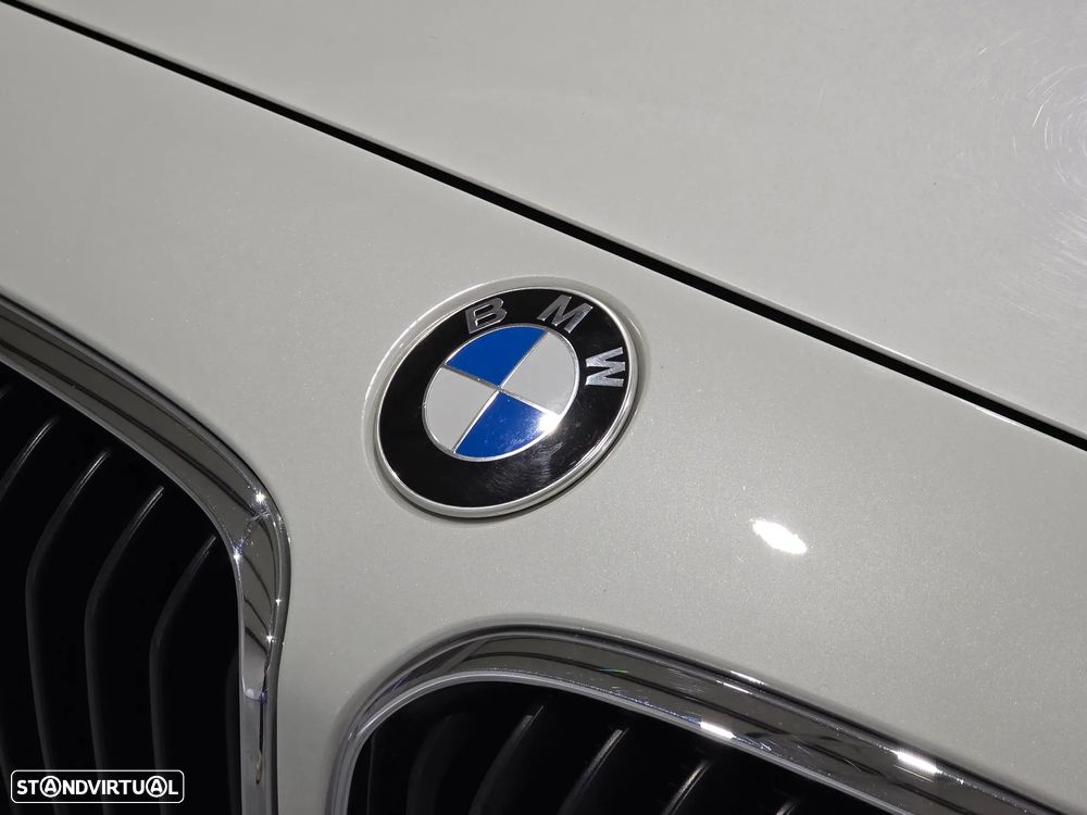 BMW 116 d Pack M - 9