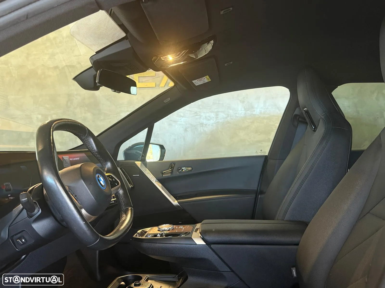 BMW iX xDrive 40 Pack Desportivo - 21