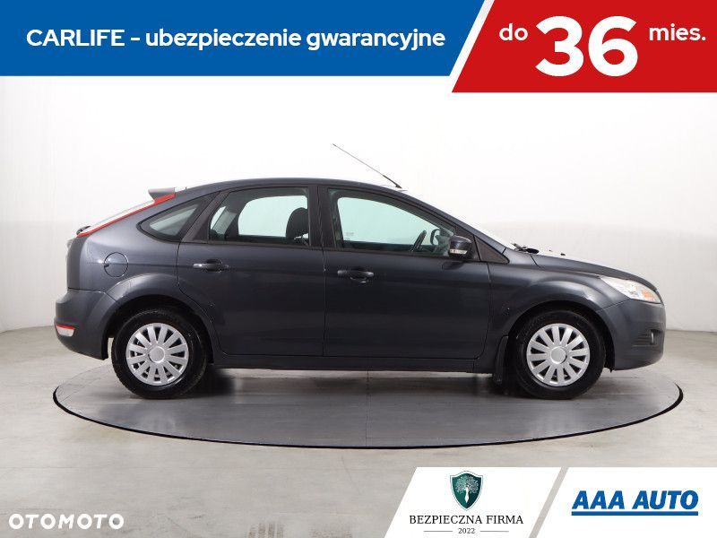 Ford Focus - 8