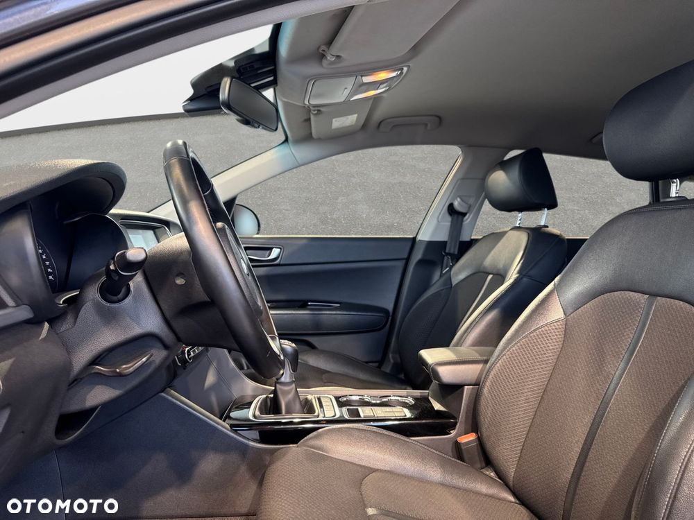Kia Optima - 17