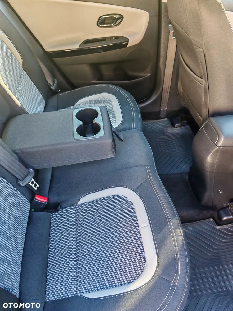 Kia Ceed 1.6 CRDi M - 11