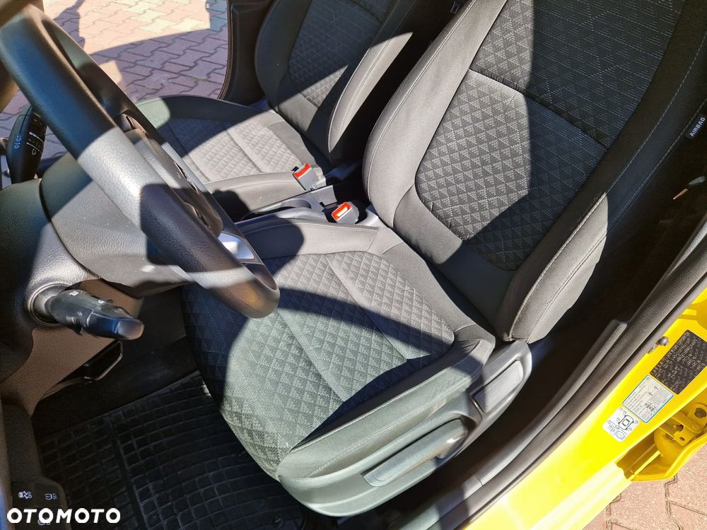 Kia Rio 1.2 L - 22