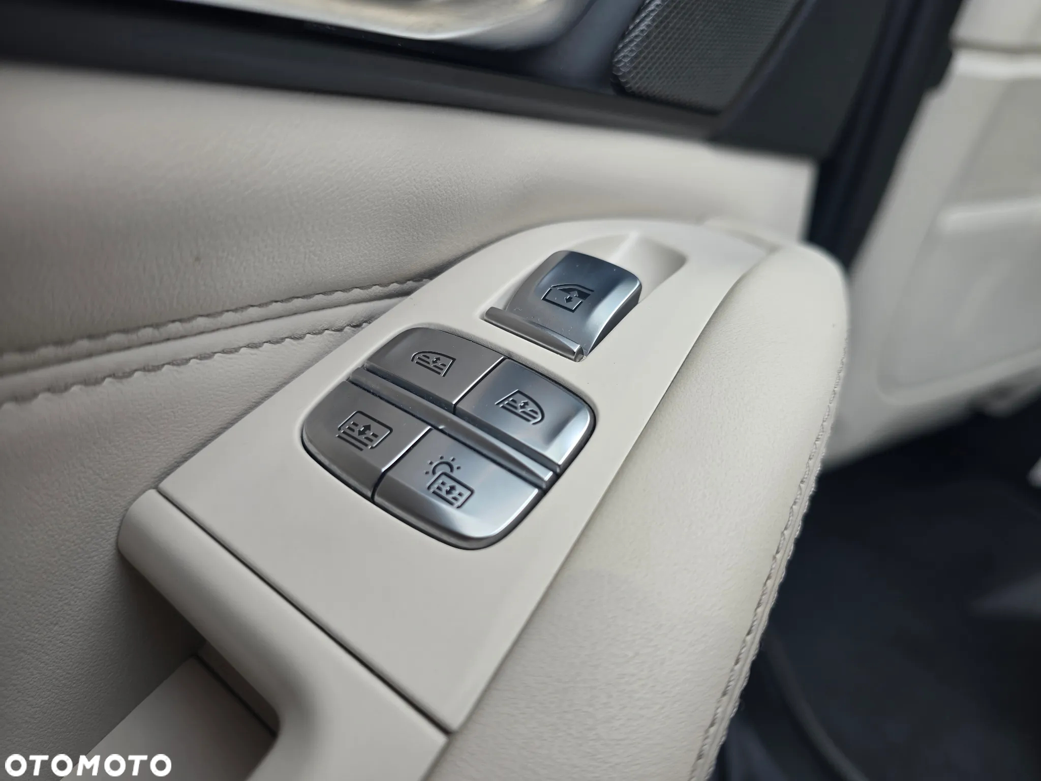 BMW X7 M50i sport - 10