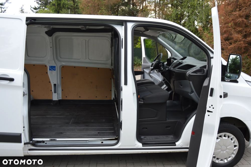Ford TRANSIT CUSTOM L2H1 - 15