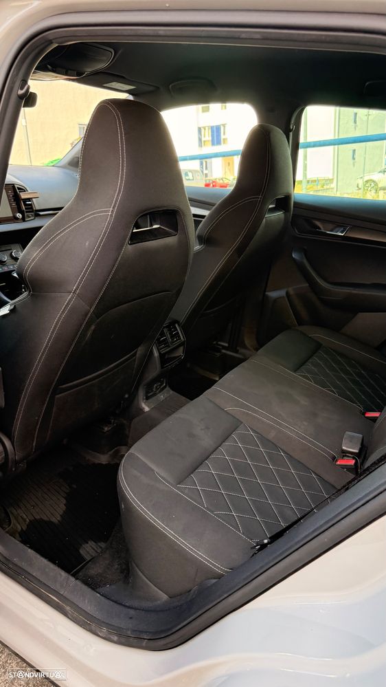 Skoda Karoq 2.0 TDI Sportline - 11