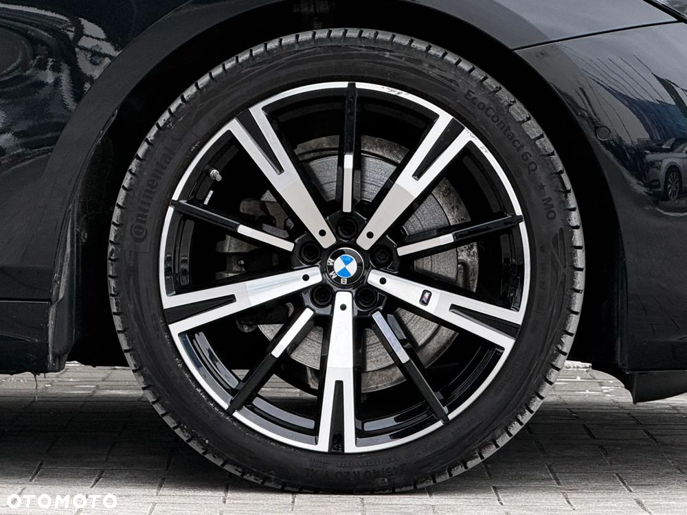 BMW Seria 5 520d xDrive - 13