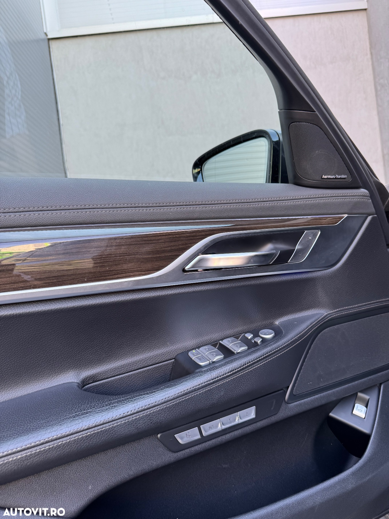BMW Seria 7 - 27