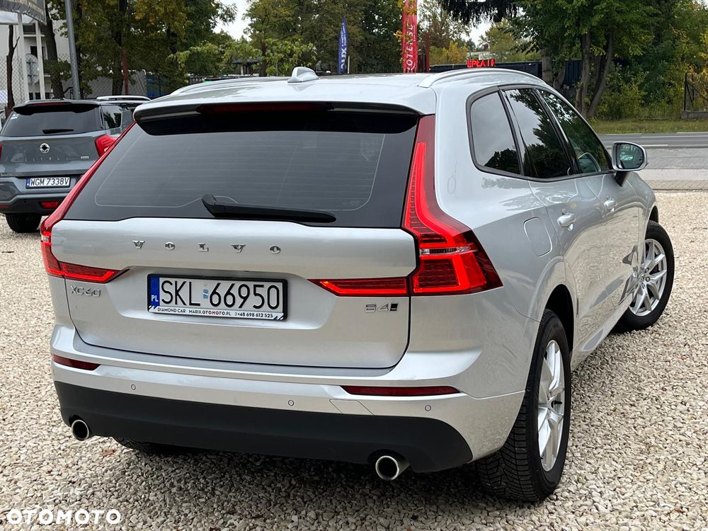 Volvo XC 60 B4 D AWD Geartronic Momentum Pro - 9