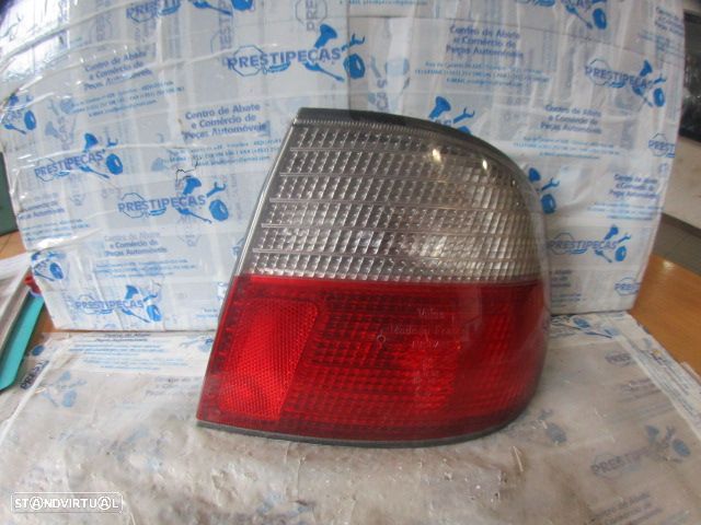 Farol Tras 23190202 NISSAN PRIMERA 2 GT 1997 2.0I 150CV 4P CINZA DRT VALEO - 1