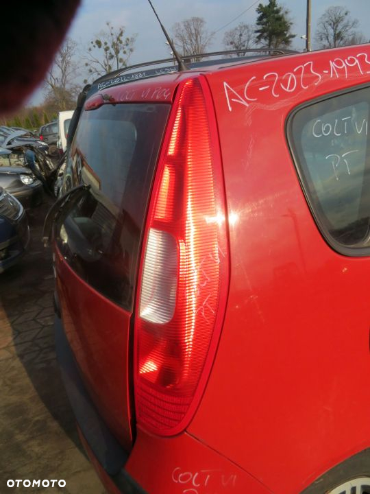 LAMPA TYLNA PRAWA COLT VI Z30 5D HB  MITSUBISHI 2004-2008 - 3