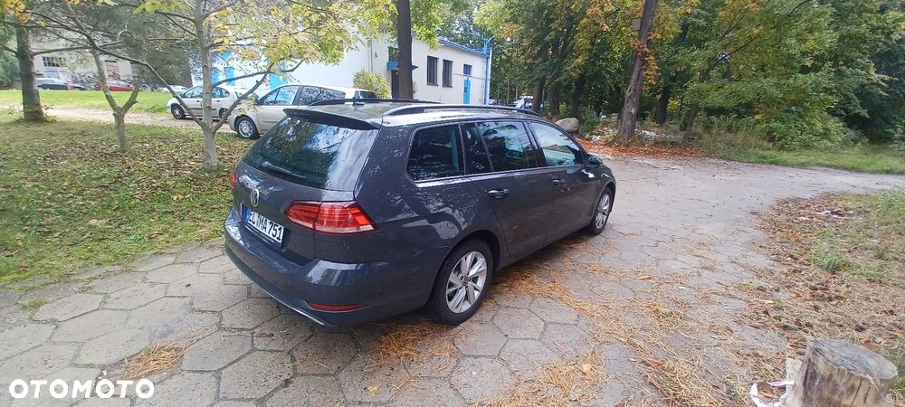 Volkswagen Golf - 9