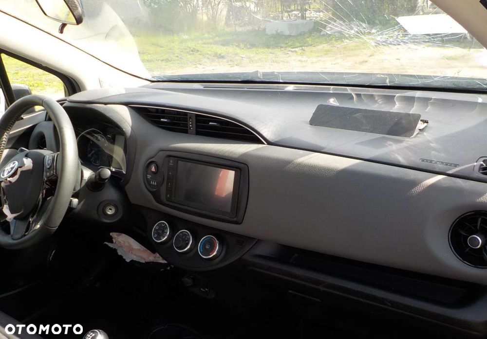Toyota Yaris - 18