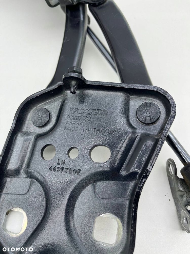 VOLVO XC40 ZAWIASY MASKI KOMPLET L+P KOLOR-717 32297489 32297490 - 2