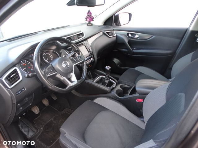 Nissan Qashqai 1.3 DIG-T ZAMA - 12