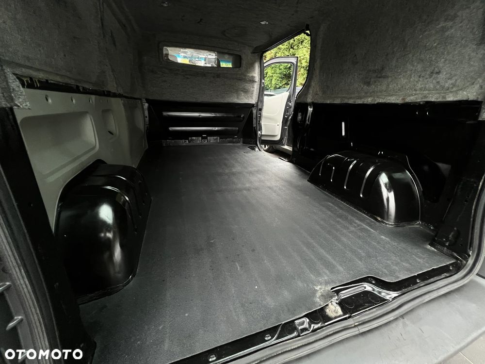 Renault TRAFIC - 26