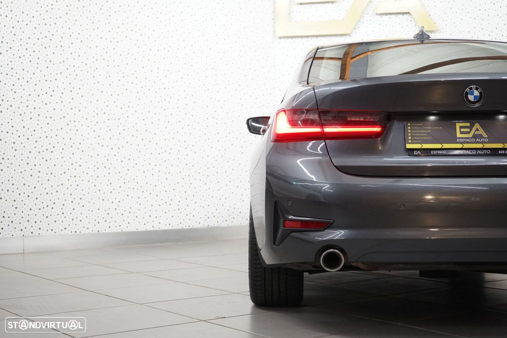 BMW 330 e Aut. Sport Line - 7