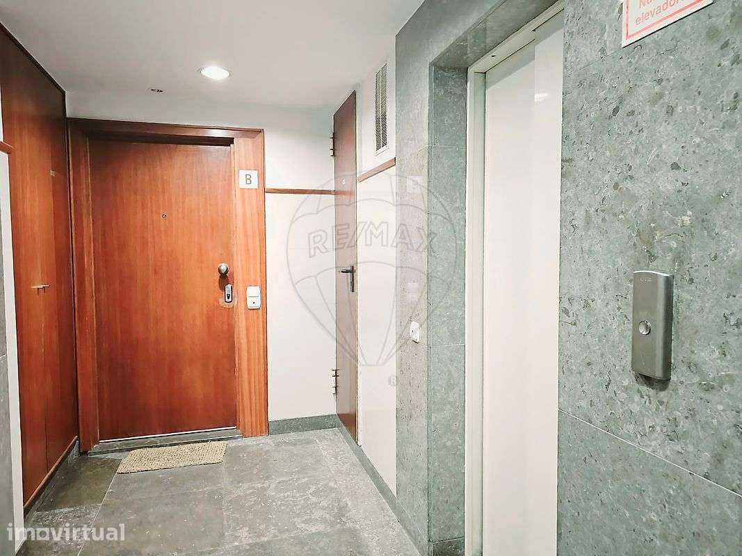 Apartamento T1 para arrendamento - Grande imagem: 2/25