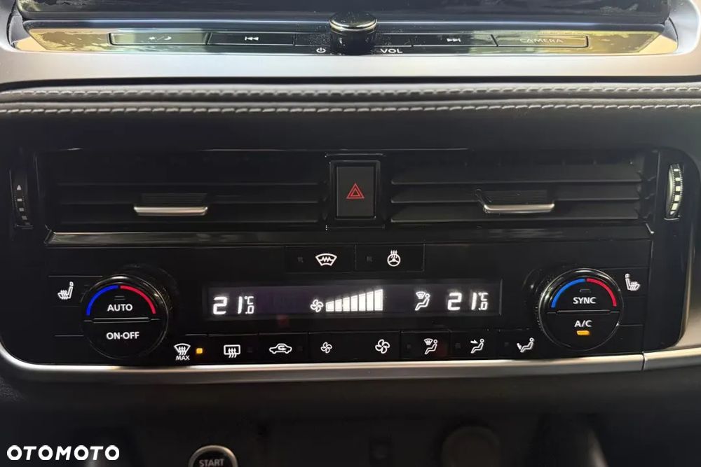 Nissan Qashqai 1.3 DIG-T MHEV N-Connecta Xtronic - 21