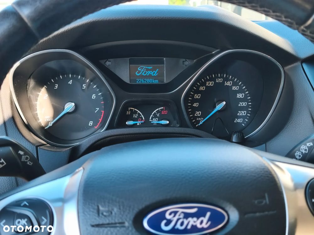 Ford Focus 1.6 EcoBoost Trend - 21