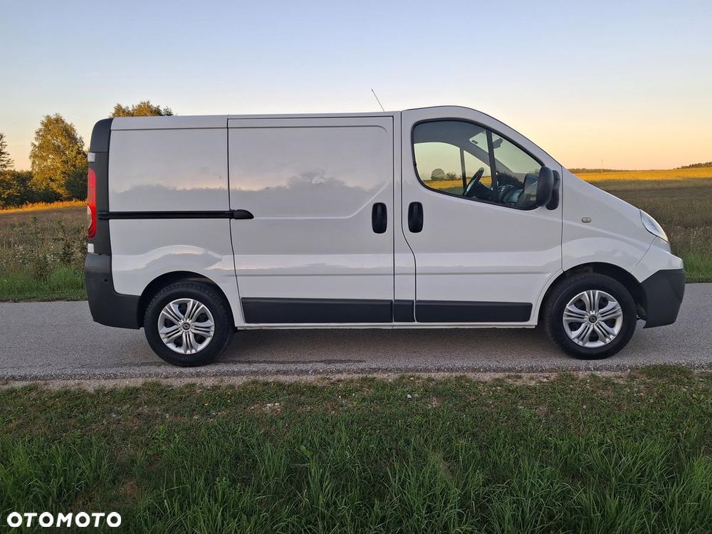 Renault Trafic - 14