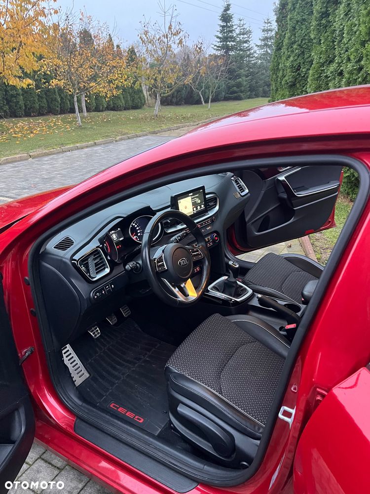 Kia Ceed 1.6 CRDi SCR L - 10