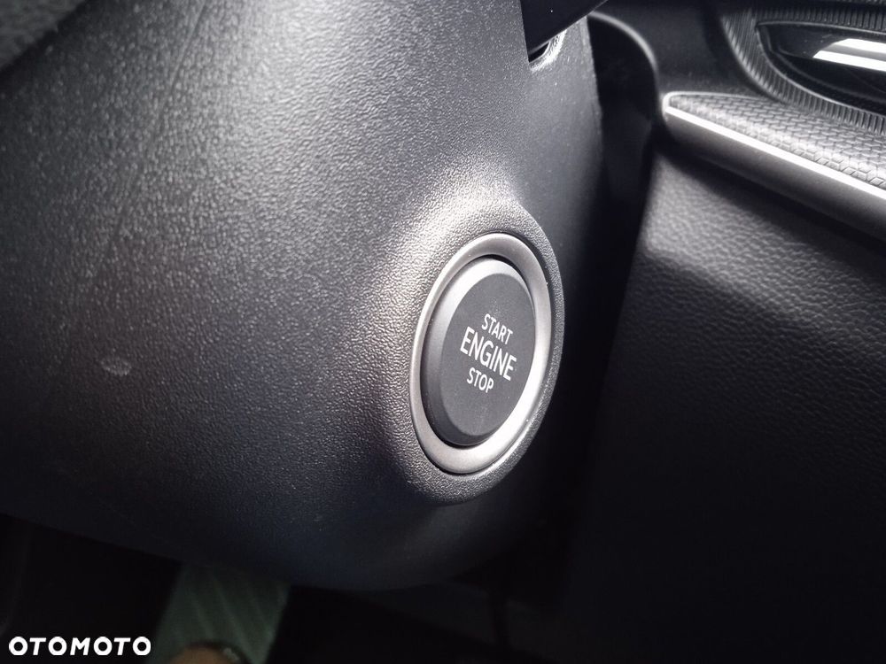 Skoda Superb 2.0 TDI SCR 4x4 Selection DSG - 19