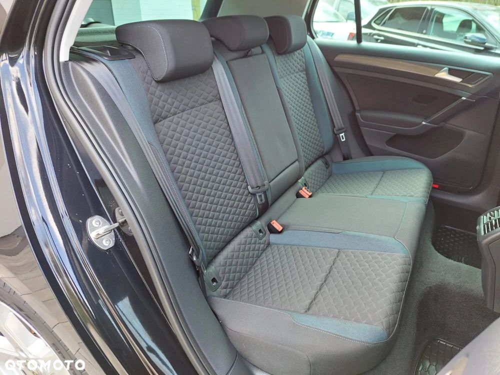 Volkswagen Golf 1.5 TSI ACT OPF IQ.DRIVE - 25