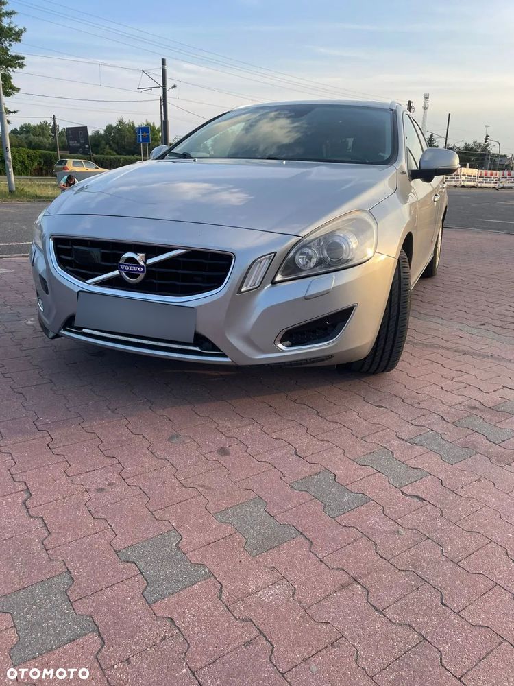 Volvo V60 D5 AWD R-Design Summum - 9