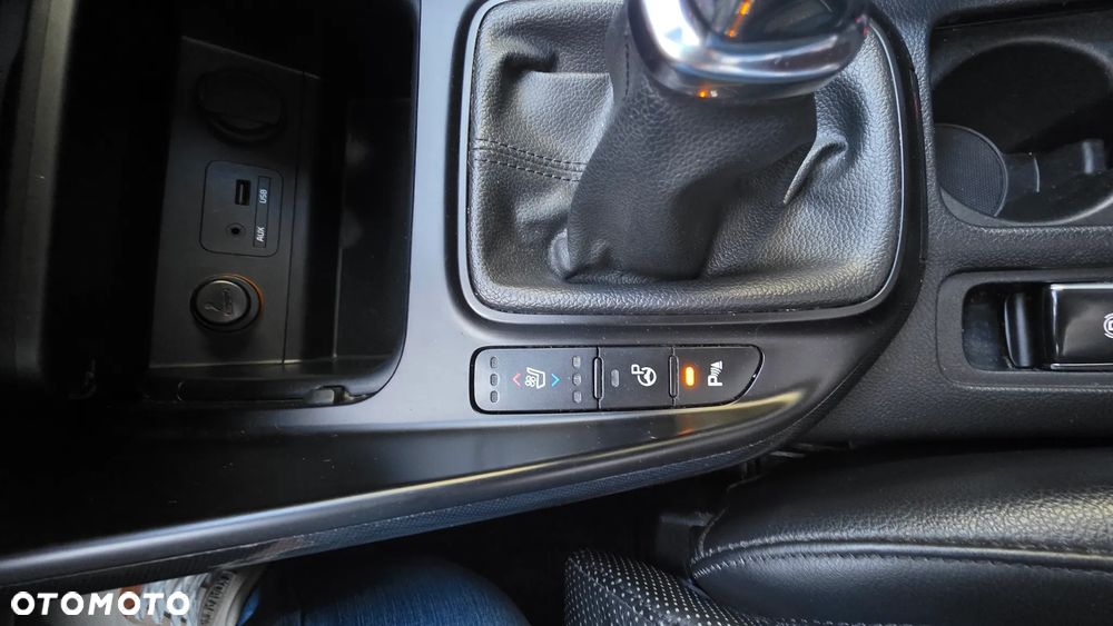 Kia Carens 1.7 CRDi Spirit - 21