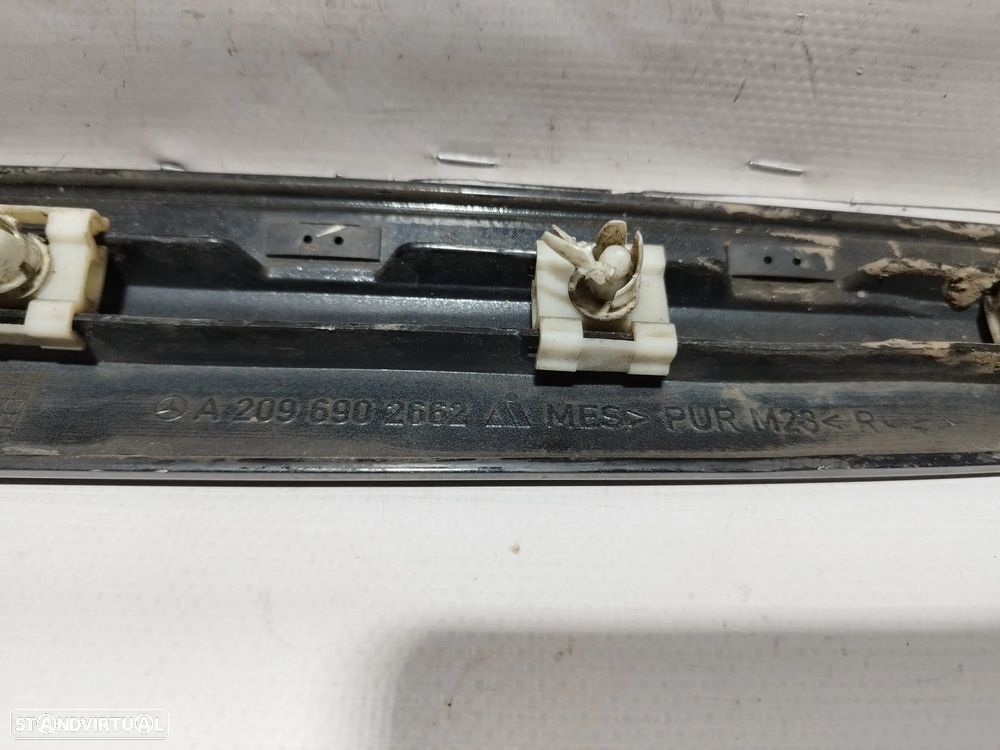 FRISO FRISOS LATERAIS GUARDA LAMAS TRASEIROS TRÁS DIREITA ESQUERDA MERCEDES CLK W209 A2096902562 - 5