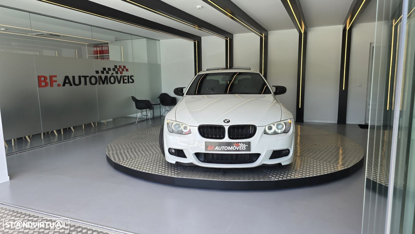 BMW 335 i Auto - 10