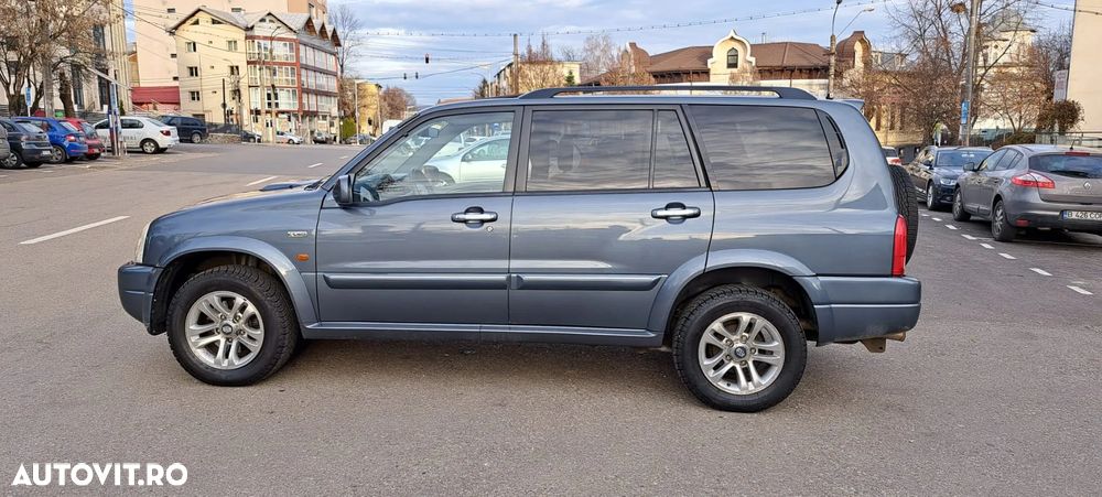 Suzuki Grand Vitara XL-7 2.0 TD Comfort + - 8