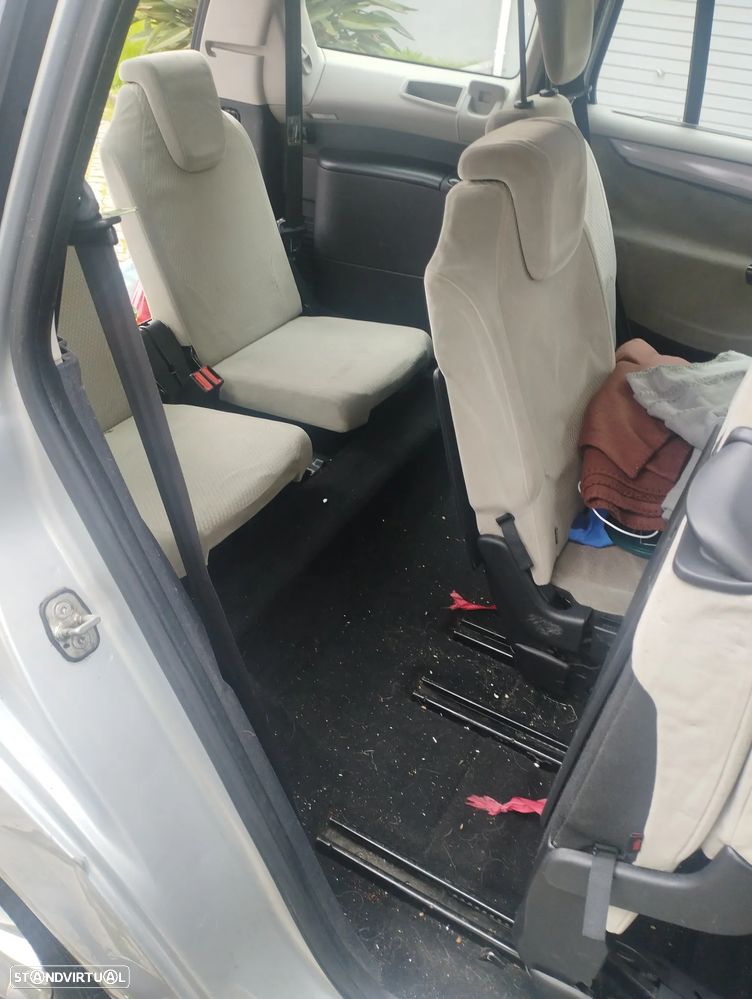 Citroën C4 Grand Picasso 1.6 HDi Confort - 15